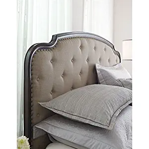 Best American Drew Grantham Hall Curio China Cabinet